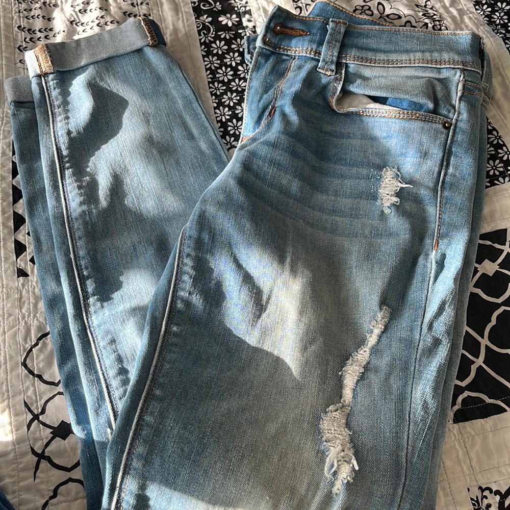 Sneakpeek distressed skinny jeans sz 1